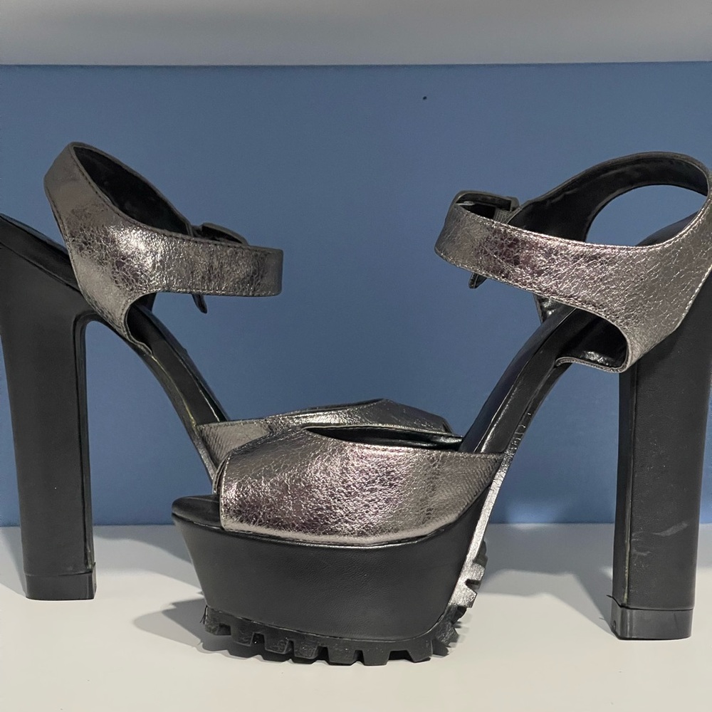 Metallic Silver Platform Heels - image 1